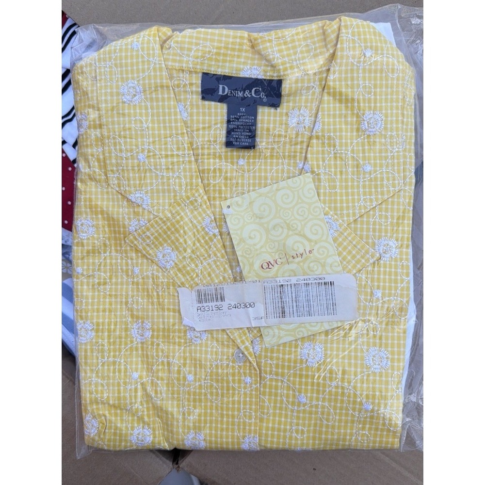 Denim & Co 2 Pc Set 1X Yellow Embroidered Top White Pants NWT